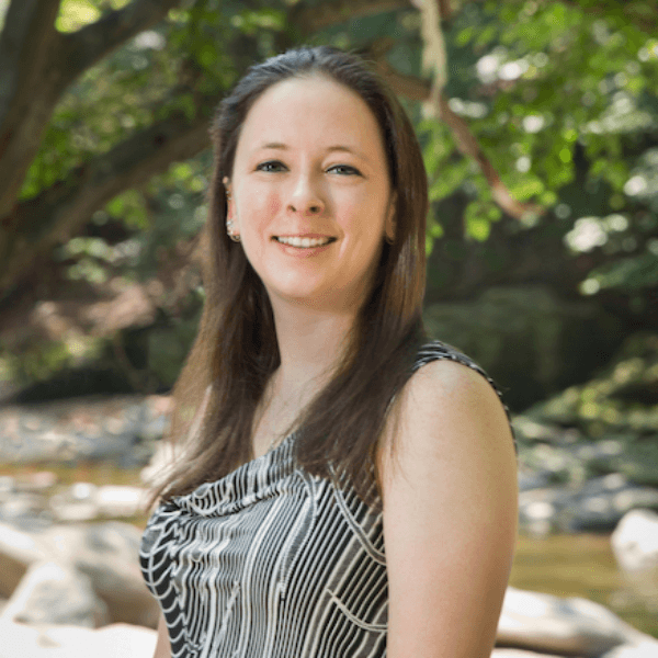 Photo of Shannon Graves