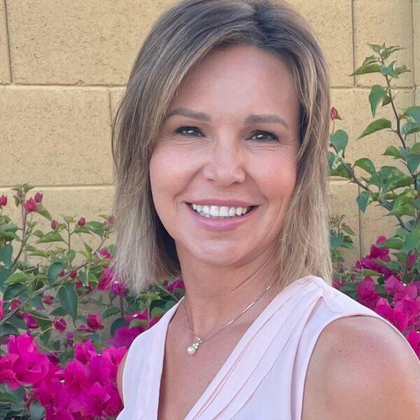 Photo of Rebecca Jones