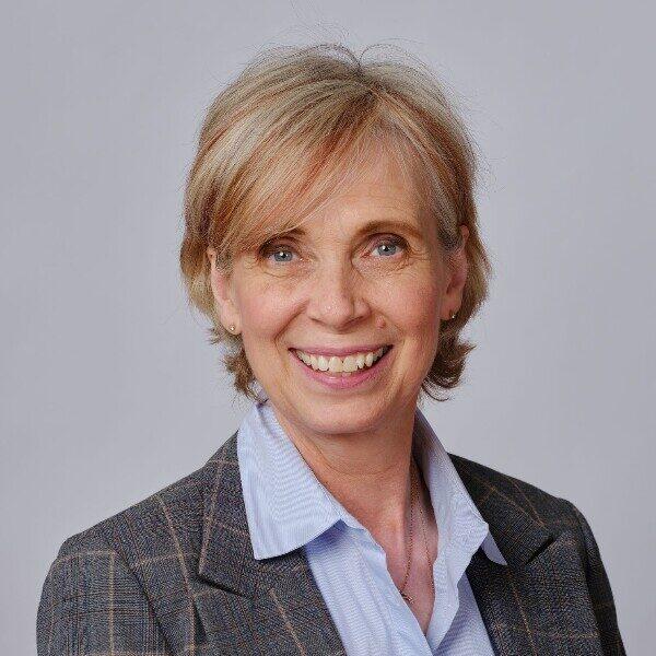 Photo of Lisa Hansen