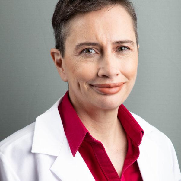 Photo of Iris Romero