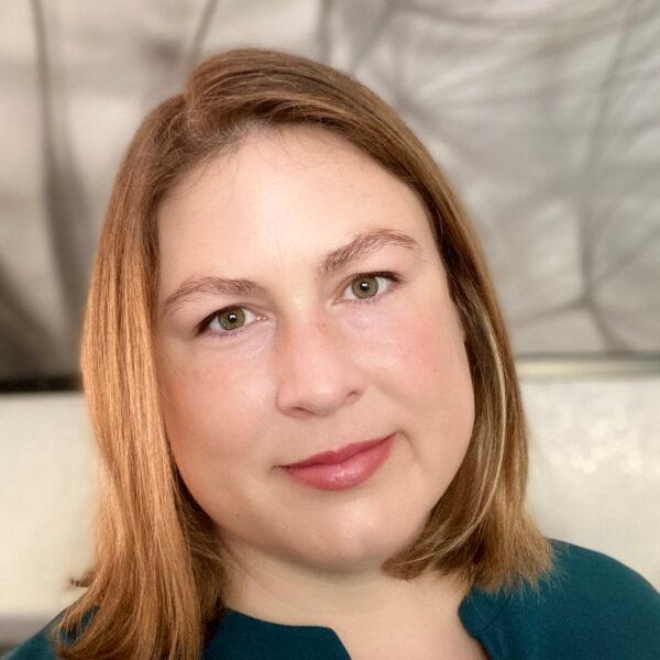 Photo of Elizabeth Ogren