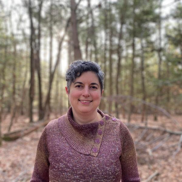 Photo of Sarah Saunders