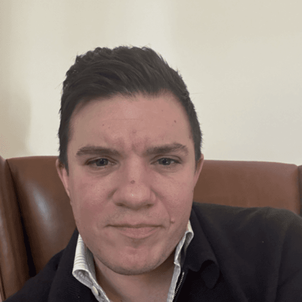 Photo of Jason Holloway
