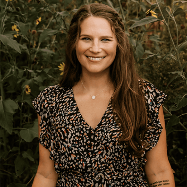Photo of Lora Peters