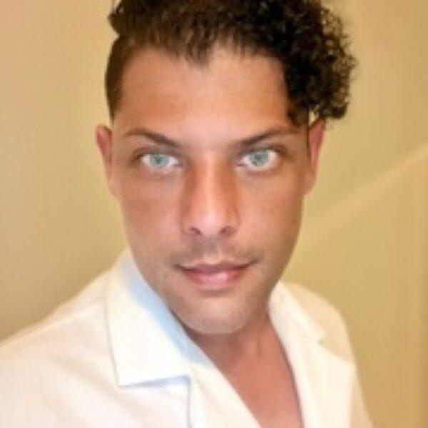 Photo of Aaron Sahle