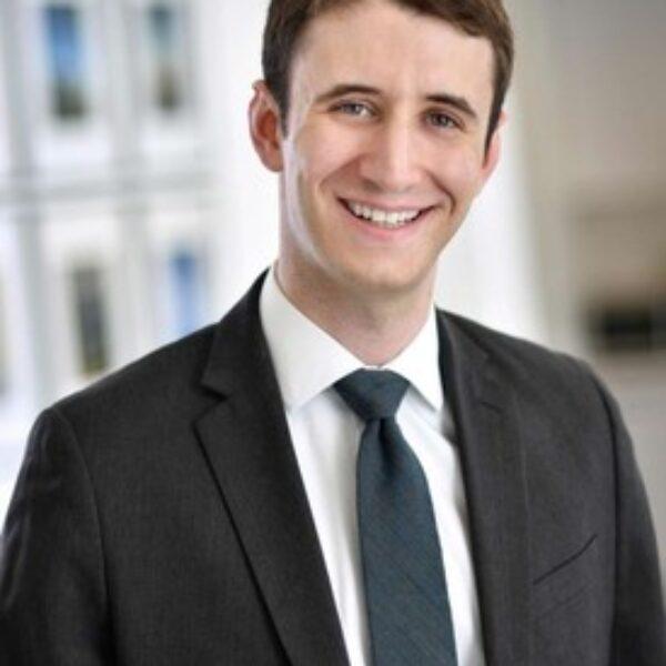 Photo of Ari Lederman