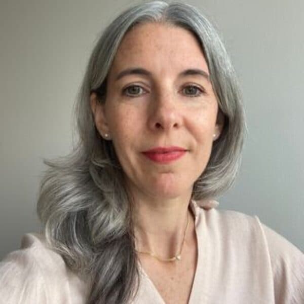 Photo of Leah Foster