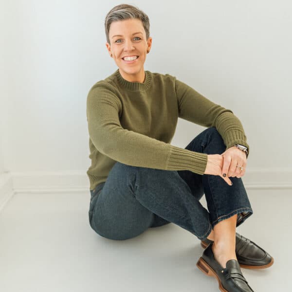 Photo of Lindsay Troy