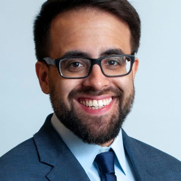 Photo of Christopher Vélez