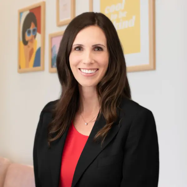 Photo of Lauren Sundheimer