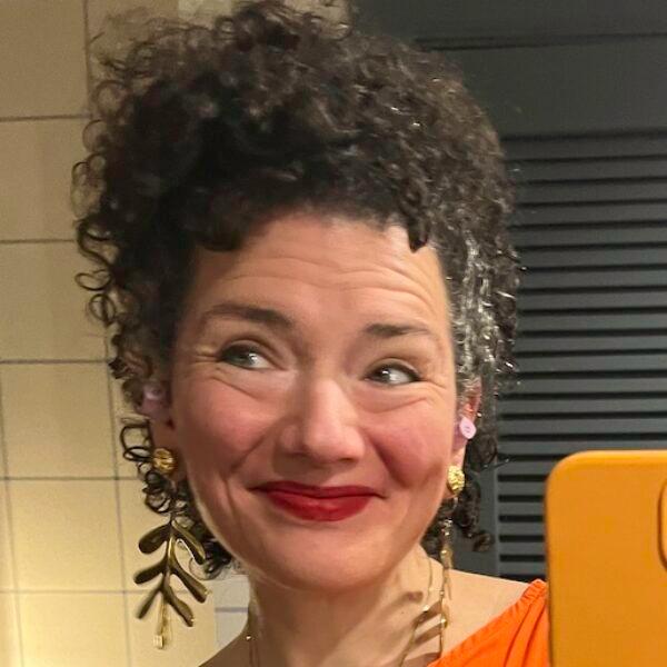 Photo of Laura Mintz