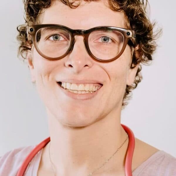 Photo of Leah Gauvin