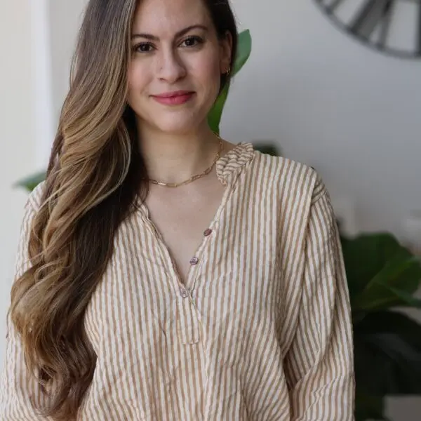 Photo of Robyn Olsen